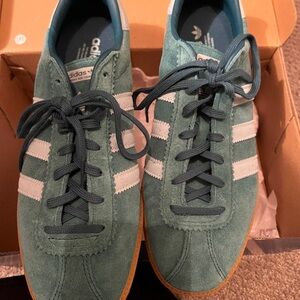 Adidas Men's Teal Suede Sneakers
